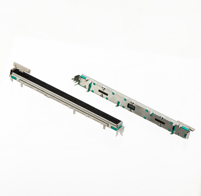 C10042N 금속 손잡이 100mm 여행 8.1 Mm 와이드 사운드 콘솔 이어폰 및 마이크에 사용